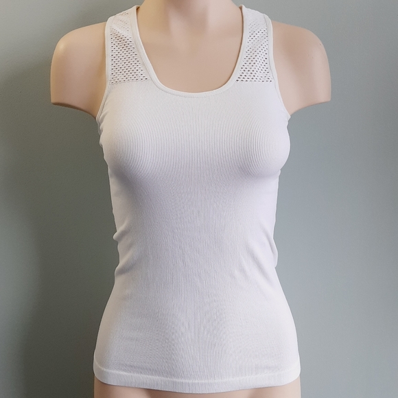 2️⃣9️⃣/4️⃣ Quick dry sports sleeveless top - Picture 3 of 6